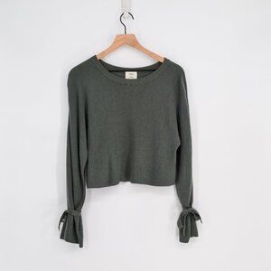 Aritzia Wilfred Emmy Crop Sweater Green Merino Wool Bell Sleeve Tie Cuffs Size S